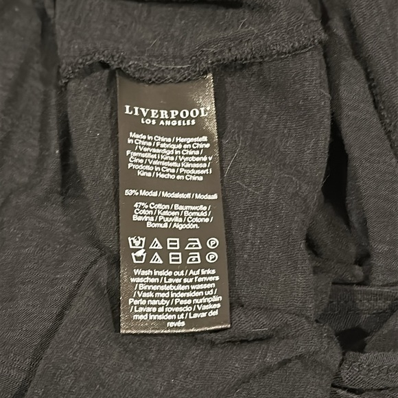 Liverpool black tank with simple ruffles - Picture 4 of 4